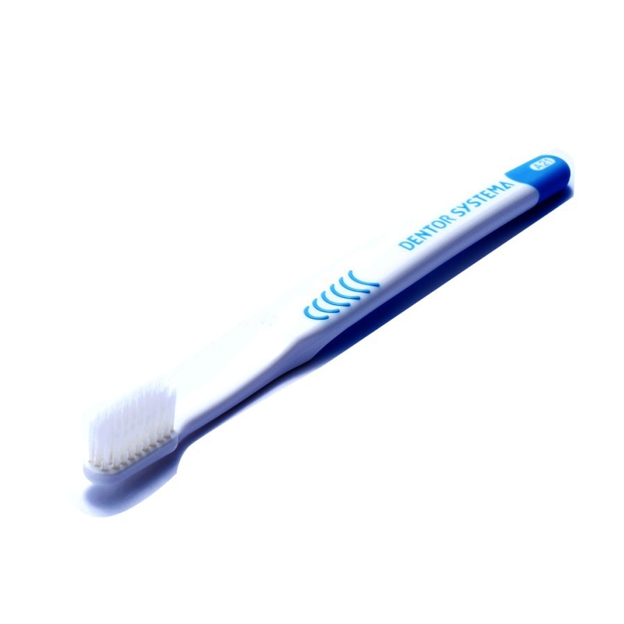Systema 4 Row Regular Bristle Toothbrush 1pc