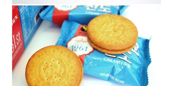 韩国CROWN 香草奶油夹心饼干 8包入
