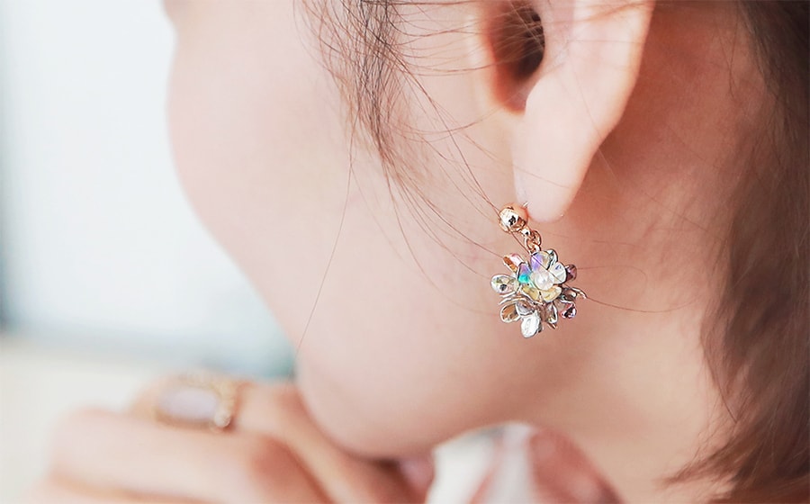 [New Arrival] Pearl and Colorful Metal Flower Stud Earrings
