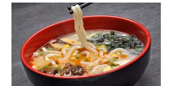 日本MYOJO明星 可微波鮮湯速食烏龍麵 香辣味 160g