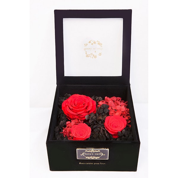 FLORA'S OATH Eternal T.C. Mulberry 3 Red Roses in Black Box